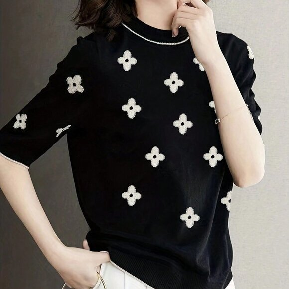 Black Preppy Womens Floral Print Round Neck Loose Fit Short Sleeve Knit Top - Picture 3 of 5